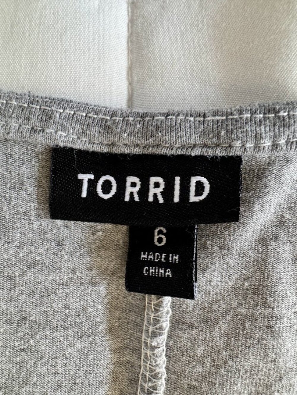 Torrid Womens Plus Size 6/6X Gray White Yellow Striped T-Shirt Knit Dress - Picture 2 of 4